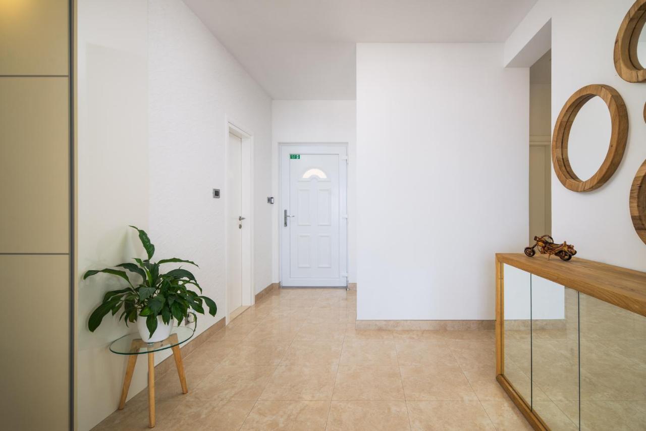 Apartment Toma Podstrana Exterior foto